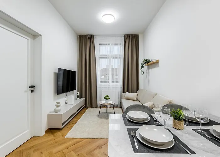 Modern In The Center Of Daire *